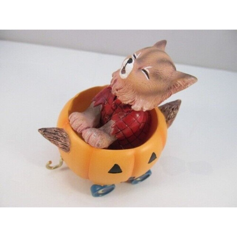 The Hamilton Collection - Happy Meow-Loween Figurine Express Collection Issue 7